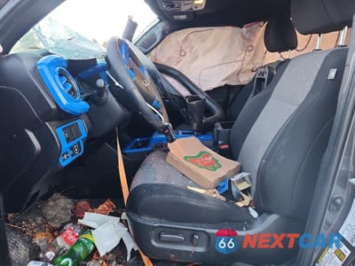 Zdjęcie 7 z 11 samochodu: 2023 TOYOTA TACOMA DOUBLE CAB VIN:3TYCZ5AN6PT148157 - miniatura