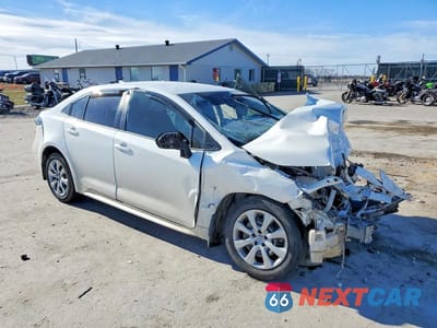 Czwarte zdjęcie samochodu z boku: 2022 TOYOTA COROLLA LE VIN:JTDEPMAE4N3028005 - miniatura