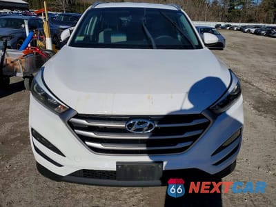 Piąte zdjęcie samochodu w środku: 2018 HYUNDAI TUCSON SEL VIN:KM8J3CA42JU740315 - miniatura