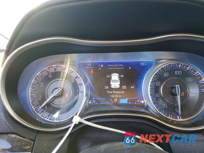 Zdjęcie 9 z 11 samochodu: 2020 CHRYSLER 300 VIN:2C3CCAKG3LH146188 - miniatura