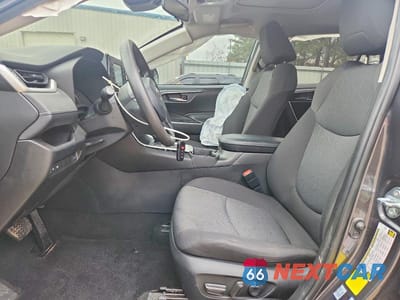 Zdjęcie 7 z 11 samochodu: 2021 TOYOTA RAV4 XLE VIN:2T3W1RFV2MC132257 - miniatura