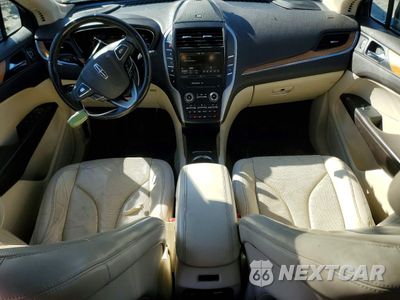 Zdjęcie 8 z 14 samochodu: 2015 LINCOLN MKC VIN:5LMCJ2A95FUJ09776 - miniatura