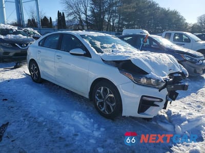 Czwarte zdjęcie samochodu z boku: 2019 KIA FORTE FE VIN:3KPF24AD5KE098854 - miniatura