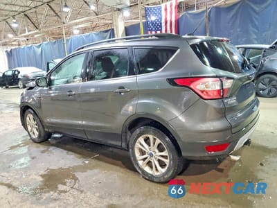 Drugie zdjęcie samochodu z przodu: 2018 FORD ESCAPE SE VIN:1FMCU9GD2JUB77380 - miniatura