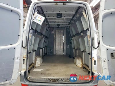 Zdjęcie 10 z 13 samochodu: 2012 MERCEDES-BENZ SPRINTER 2500 VIN:WD3PE8CB3C5707736 - miniatura