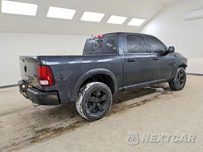 Trzecie zdjęcie samochodu z tyłu: 2019 RAM 1500 CLASSIC SLT VIN:1C6RR7LT6KS728562 - miniatura