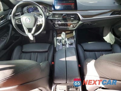Zdjęcie 8 z 11 samochodu: 2019 BMW 5 SERIES VIN:WBAJE5C53KG919511 - miniatura