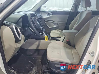 Zdjęcie 7 z 12 samochodu: 2020 KIA SOUL LX VIN:KNDJ23AU2L7064943 - miniatura