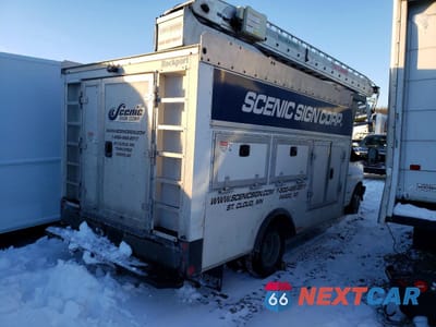 Trzecie zdjęcie samochodu z tyłu: 2017 CHEVROLET EXPRESS UTILITY / SERVICE VAN VIN:1HA6GUCG8HN002479 - miniatura