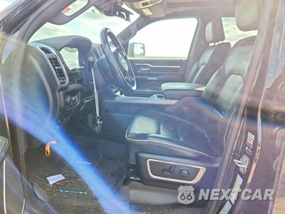 Zdjęcie 7 z 12 samochodu: 2023 RAM 1500 LARAMIE VIN:1C6SRFJT5PN513758 - miniatura