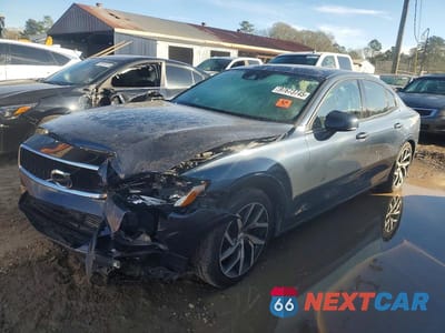 2019 VOLVO S60 T5 MOMENTUM 7JR102FK0KG009639 - główne zdjęcie licytacji z USA - miniatura