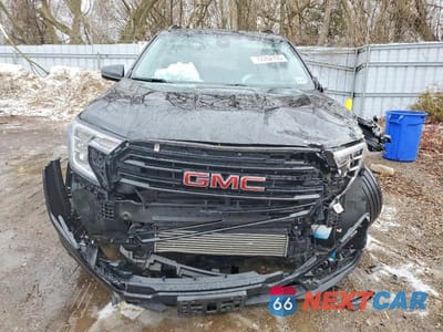 Piąte zdjęcie samochodu w środku: 2022 GMC TERRAIN SLT VIN:3GKALVEV5NL270448 - miniatura