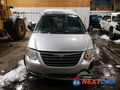 Piąte zdjęcie samochodu w środku: 2006 CHRYSLER TOWN & COUNTRY LX VIN:2A4GP44R36R717687 - miniatura