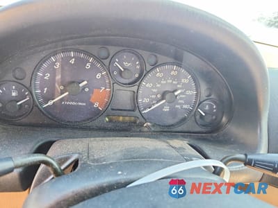 Zdjęcie 9 z 12 samochodu: 1999 MAZDA MX-5 MIATA VIN:JM1NB3530X0118676 - miniatura