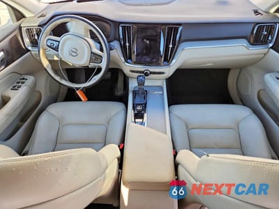 Zdjęcie 8 z 14 samochodu: 2022 VOLVO V60 CROSS COUNTRY T5 MOMENTUM VIN:YV4102WK0N1085722 - miniatura