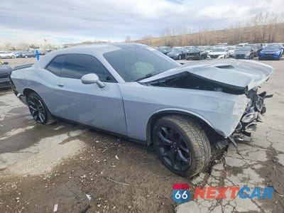 Czwarte zdjęcie samochodu z boku: 2020 DODGE CHALLENGER SXT VIN:2C3CDZAG6LH243091 - miniatura