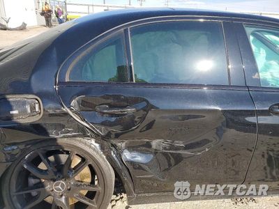 Zdjęcie 10 z 12 samochodu: 2017 MERCEDES-BENZ E 43 4MATIC AMG VIN:WDDZF6EB0HA158028 - miniatura
