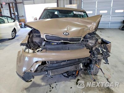 Piąte zdjęcie samochodu w środku: 2016 KIA SOUL VIN:KNDJN2A20G7243987 - miniatura