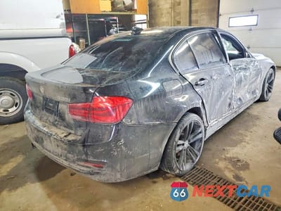 Trzecie zdjęcie samochodu z tyłu: 2018 BMW 330 XI VIN:WBA8D9C58JA614709 - miniatura