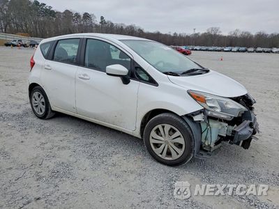Czwarte zdjęcie samochodu z boku: 2017 NISSAN VERSA NOTE S VIN:3N1CE2CP9HL356709 - miniatura