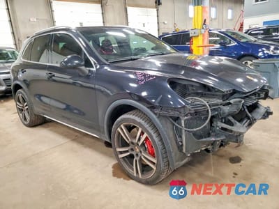 Czwarte zdjęcie samochodu z boku: 2012 PORSCHE CAYENNE TURBO VIN:WP1AC2A24CLA82615 - miniatura