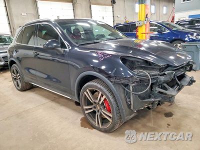 Czwarte zdjęcie samochodu z boku: 2012 PORSCHE CAYENNE TURBO VIN:WP1AC2A24CLA82615 - miniatura