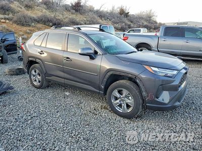 Czwarte zdjęcie samochodu z boku: 2024 TOYOTA RAV4 XLE VIN:2T3RWRFV6RW201732 - miniatura