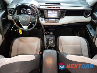 Zdjęcie 8 z 13 samochodu: 2018 TOYOTA RAV4 HYBRID XLE VIN:JTMRJREV6JD231721 - miniatura