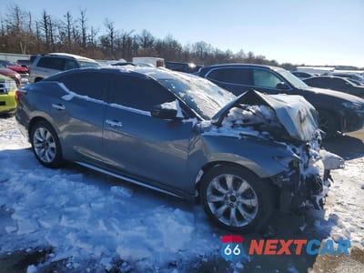 Czwarte zdjęcie samochodu z boku: 2017 NISSAN MAXIMA 3.5S VIN:1N4AA6AP5HC422149 - miniatura