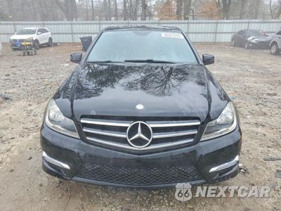 Piąte zdjęcie samochodu w środku: 2014 MERCEDES-BENZ C 250 VIN:WDDGF4HB4ER307397 - miniatura
