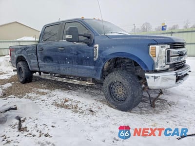 Czwarte zdjęcie samochodu z boku: 2018 FORD F250 SUPER DUTY VIN:1FT7W2B61JEC73186 - miniatura