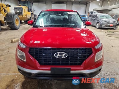Piąte zdjęcie samochodu w środku: 2021 HYUNDAI VENUE SE VIN:KMHRB8A31MU099334 - miniatura