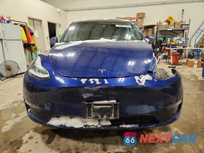 Piąte zdjęcie samochodu w środku: 2021 TESLA MODEL Y VIN:5YJYGDEE7MF073481 - miniatura