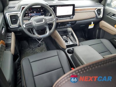 Zdjęcie 8 z 12 samochodu: 2026 GMC CANYON DENALI VIN:1GTP2FEK6T1131860 - miniatura