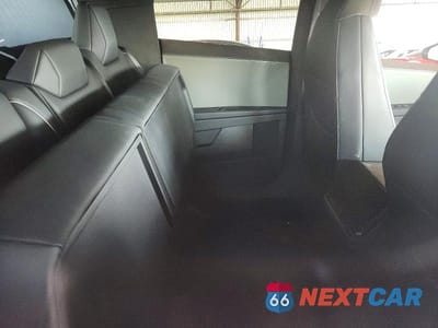 Zdjęcie 11 z 13 samochodu: 2025 TESLA CYBERTRUCK VIN:7G2CEHED9SA075321 - miniatura
