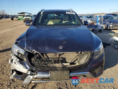 Piąte zdjęcie samochodu w środku: 2018 MERCEDES-BENZ GLC 300 VIN:WDC0G4JB0JV097430 - miniatura