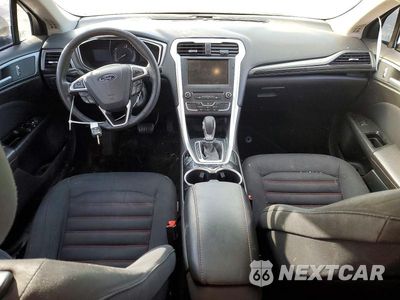 Zdjęcie 8 z 11 samochodu: 2016 FORD FUSION SE VIN:3FA6P0HD4GR329071 - miniatura