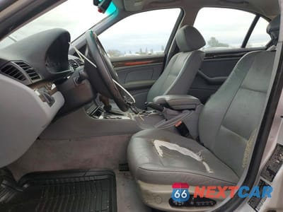 Zdjęcie 7 z 11 samochodu: 2001 BMW 325 I VIN:WBAAV33441FU88483 - miniatura