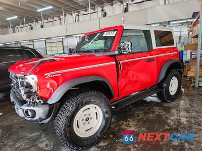 2024 FORD BRONCO HERITAGE 1FMDE4CP6RLA28900 - główne zdjęcie licytacji z USA - miniatura