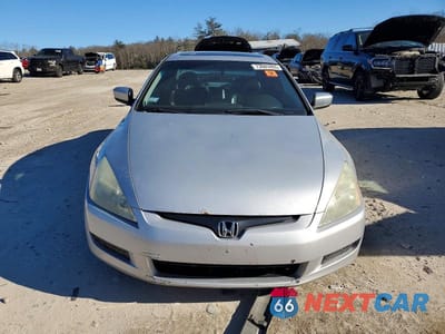 Piąte zdjęcie samochodu w środku: 2004 HONDA ACCORD EX VIN:1HGCM82684A017700 - miniatura
