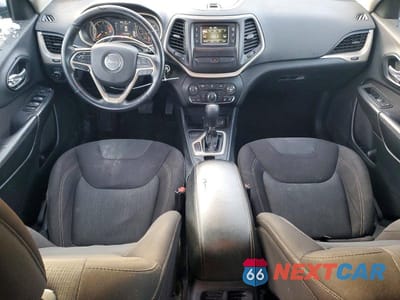 Zdjęcie 8 z 14 samochodu: 2016 JEEP CHEROKEE LATITUDE VIN:1C4PJLCB3GW172766 - miniatura