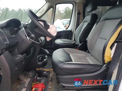 Zdjęcie 7 z 13 samochodu: 2021 RAM PROMASTER 2500 WHEELCHAIR VAN ** PRIOR FLEET ** VIN:3C6LRVPG7ME507517 - miniatura