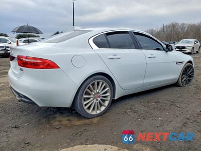 Trzecie zdjęcie samochodu z tyłu: 2018 JAGUAR XE PORTFOLIO LE VIN:SAJAN4EV3JCP17768 - miniatura