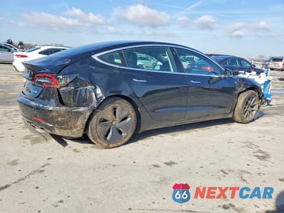 Trzecie zdjęcie samochodu z tyłu: 2020 TESLA MODEL 3 VIN:5YJ3E1EB2LF786839 - miniatura
