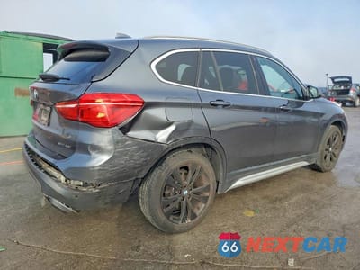 Trzecie zdjęcie samochodu z tyłu: 2020 BMW X1 SDRIVE28I VIN:WBXJG7C00L5P23216 - miniatura