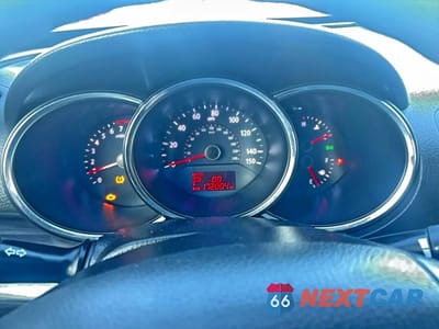 Zdjęcie 8 z 10 samochodu: 2013 KIA SORENTO LX VIN:5XYKTDA2XDG330008 - miniatura
