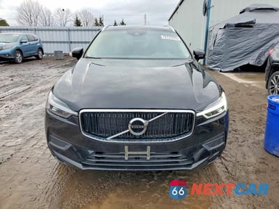 Piąte zdjęcie samochodu w środku: 2020 VOLVO XC60 T6 MOMENTUM VIN:LYVA22RK9LB528416 - miniatura