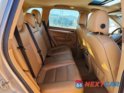 Zdjęcie 11 z 12 samochodu: 2008 PORSCHE CAYENNE VIN:WP1AA29P28LA17470 - miniatura