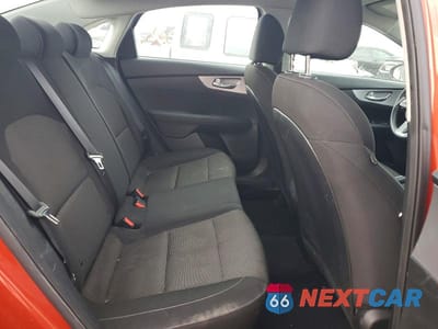 Zdjęcie 10 z 12 samochodu: 2023 KIA FORTE LX VIN:3KPF24AD4PE514741 - miniatura