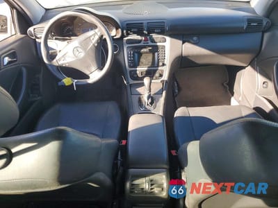 Zdjęcie 8 z 11 samochodu: 2002 MERCEDES-BENZ C 230K SPORT COUPE VIN:WDBRN47J22A325081 - miniatura